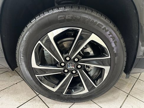 Certified 2025 Buick Enclave Sport Touring image 13