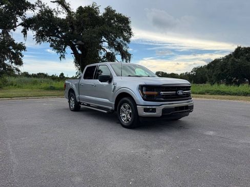 Used 2024 Ford F150 XLT w/ Mobile Office Package RWD image 7