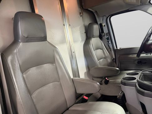Used 2017 Ford E-350 and Econoline 350 Super Duty w/ Power Windows & Locks Group RWD image 25