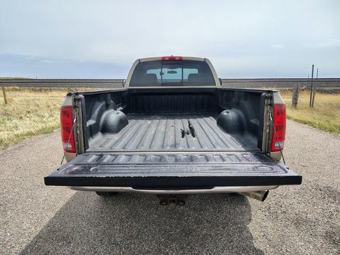 Used 2006 Dodge Ram 2500 Truck SLT w/ Quad Cab Big Horn Value Group image 5