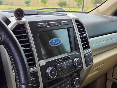 Used 2021 Ford F450 Lariat w/ Lariat Ultimate Package AWD/4WD image 23