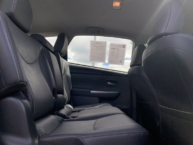 Used 2013 Toyota Prius V Five FWD image 34