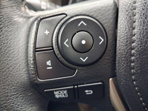 Used 2014 Toyota RAV4 Limited w/ Technology Package AWD/4WD image 17