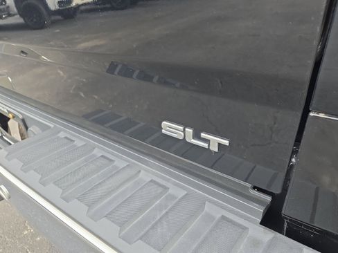 Used 2017 GMC Sierra 1500 SLT image 17