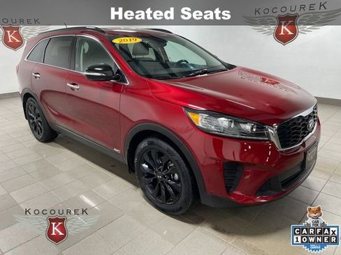 Used 2019 Kia Sorento S image 1