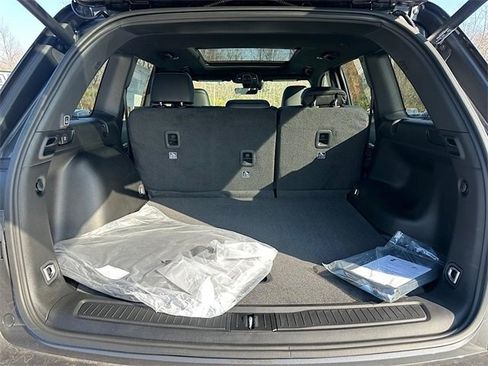 New 2025 Jeep Grand Cherokee Limited image 9