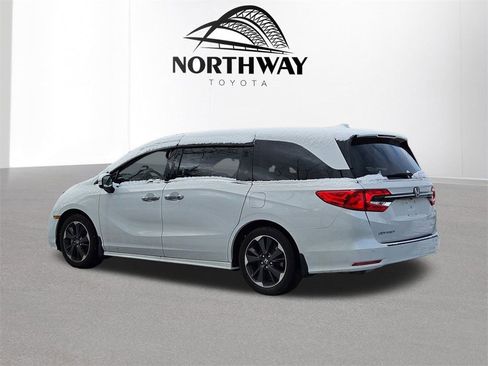 Used 2023 Honda Odyssey Elite image 6