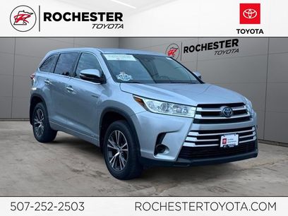 Certified 2017 Toyota Highlander LE w/ Carpet Mat Package
