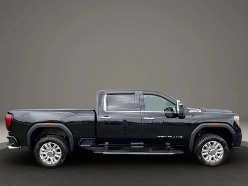 Used 2022 GMC Sierra 3500 Denali w/ Snow Plow Prep/Camper Package AWD/4WD image 6