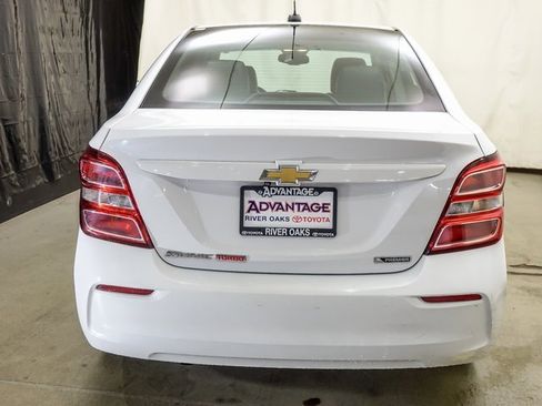 Used 2018 Chevrolet Sonic Premier image 6