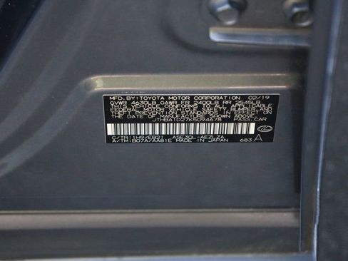 Used 2019 Lexus IS 300 image 11