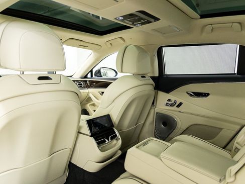 New 2026 Bentley Flying Spur Plug-In Hybrid AWD/4WD image 48