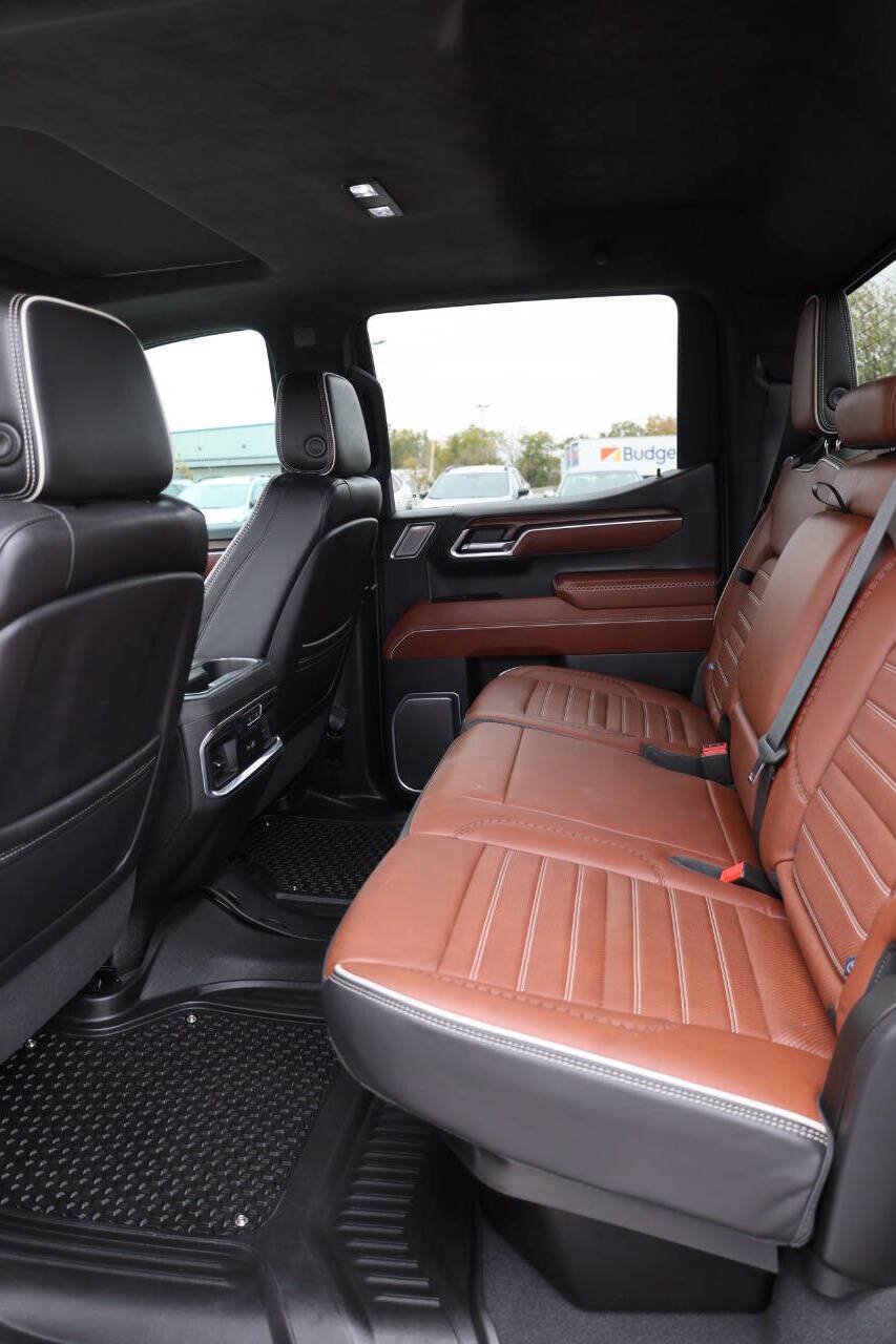 Used 2023 GMC Sierra 1500 Denali Ultimate AWD/4WD image 17