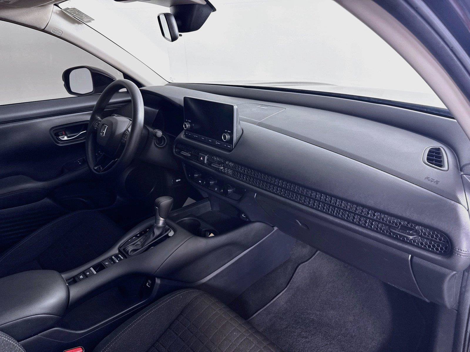 Used 2023 Honda HR-V LX image 27