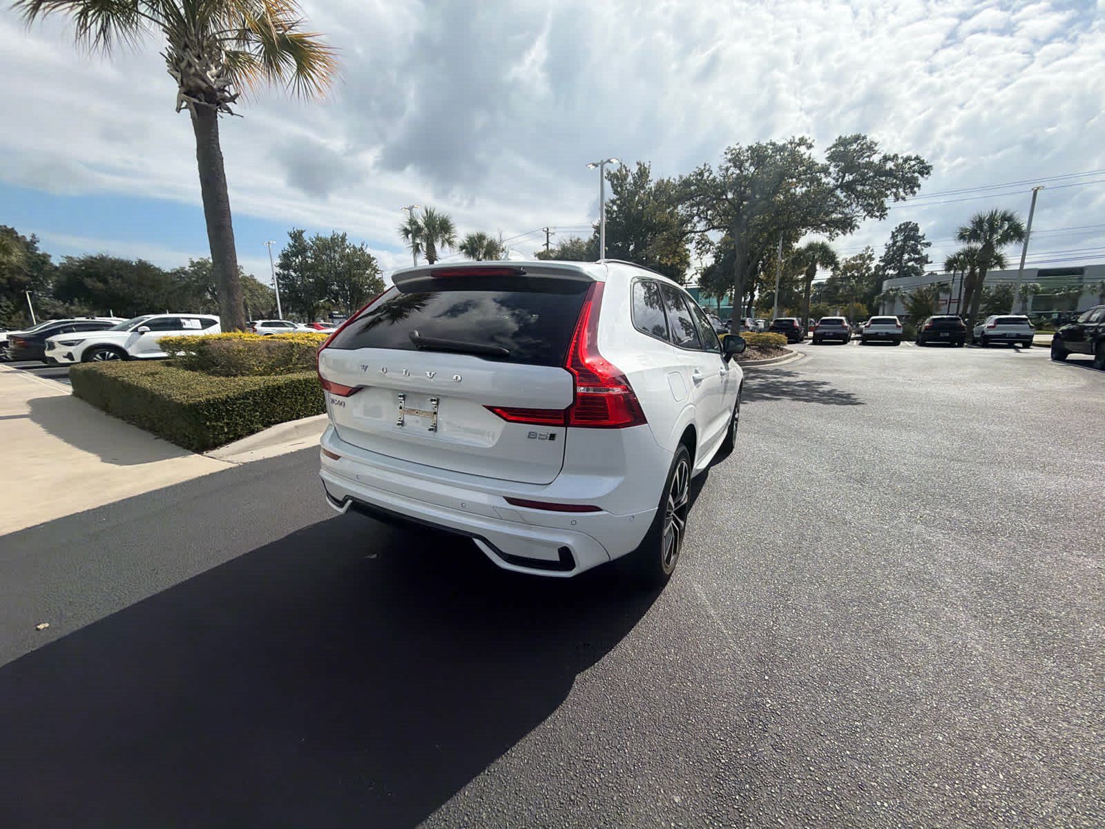 Used 2024 Volvo XC60 B5 Plus w/ Climate Package AWD/4WD image 16
