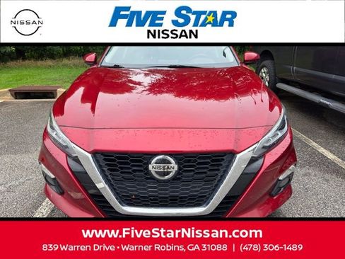 Used 2020 Nissan Altima 2.5 SL AWD/4WD image 2