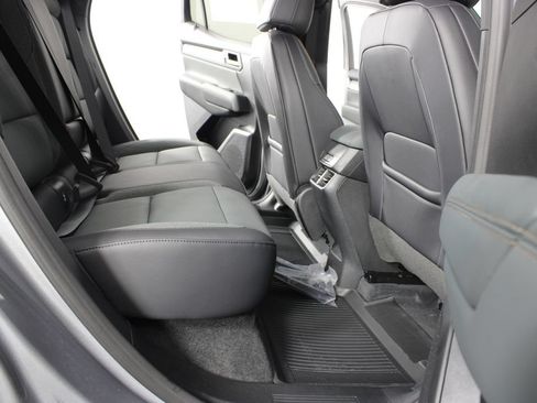 New 2027 GMC Terrain AT4 w/ Convenience Package III AWD/4WD image 21