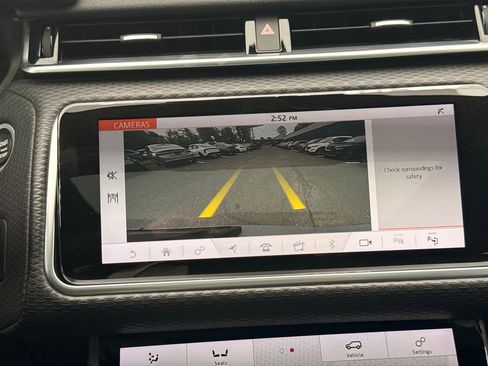 Used 2019 Land Rover Range Rover Velar R-Dynamic SE AWD/4WD image 34