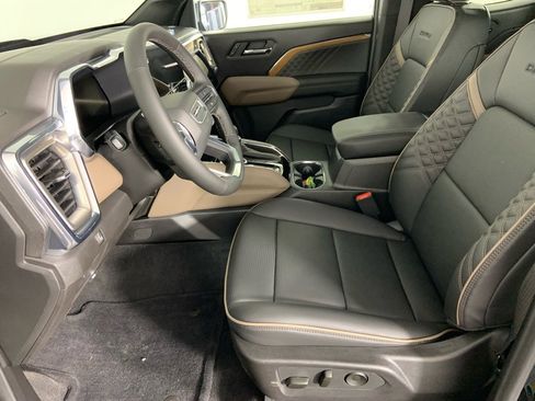 Used 2026 GMC Canyon Denali image 23