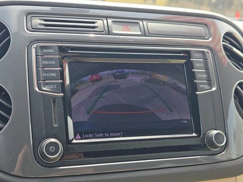 Used 2016 Volkswagen Tiguan R-Line image 20
