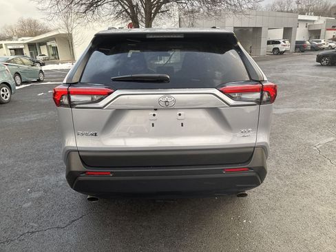 Used 2021 Toyota RAV4 XLE image 20