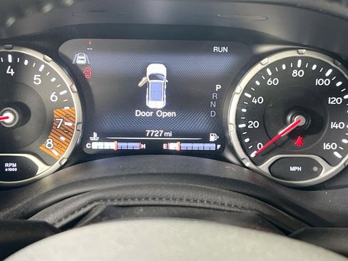 Used 2022 Jeep Renegade Latitude w/ Convenience Group image 12