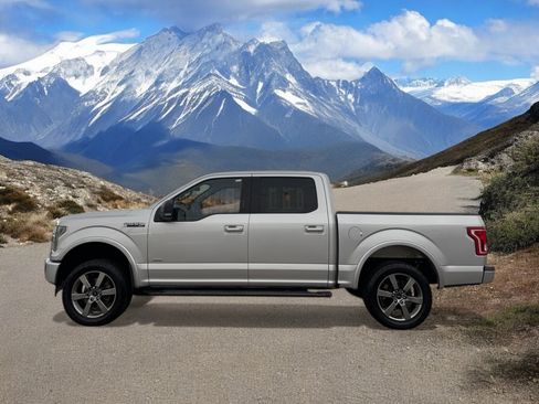 Used 2017 Ford F150 XLT w/ Equipment Group 302A Luxury image 2