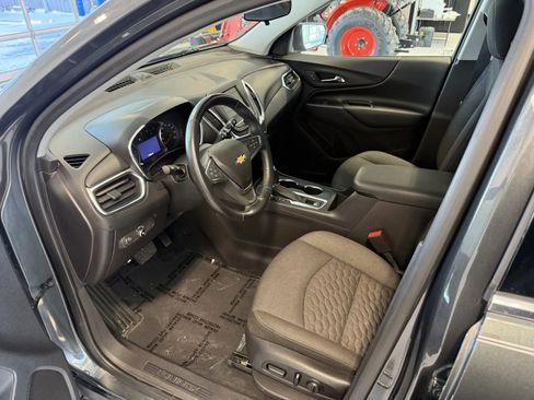 Used 2019 Chevrolet Equinox LT image 9