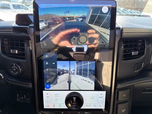 Used 2024 Ford F150 Lightning Platinum image 33