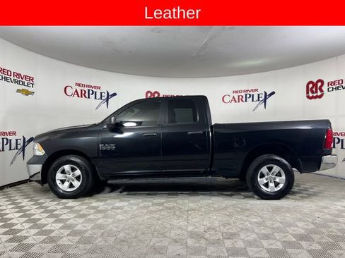 Used 2018 RAM 1500 Tradesman w/ Chrome Appearance Group RWD image 4