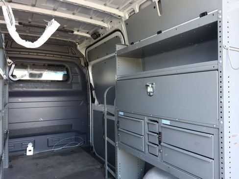 Used 2023 Mercedes-Benz Sprinter 2500 w/ Acoustic Package image 22