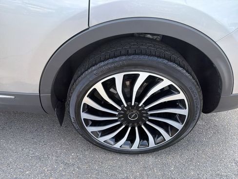 Certified 2023 Lincoln Nautilus Black Label AWD/4WD image 30