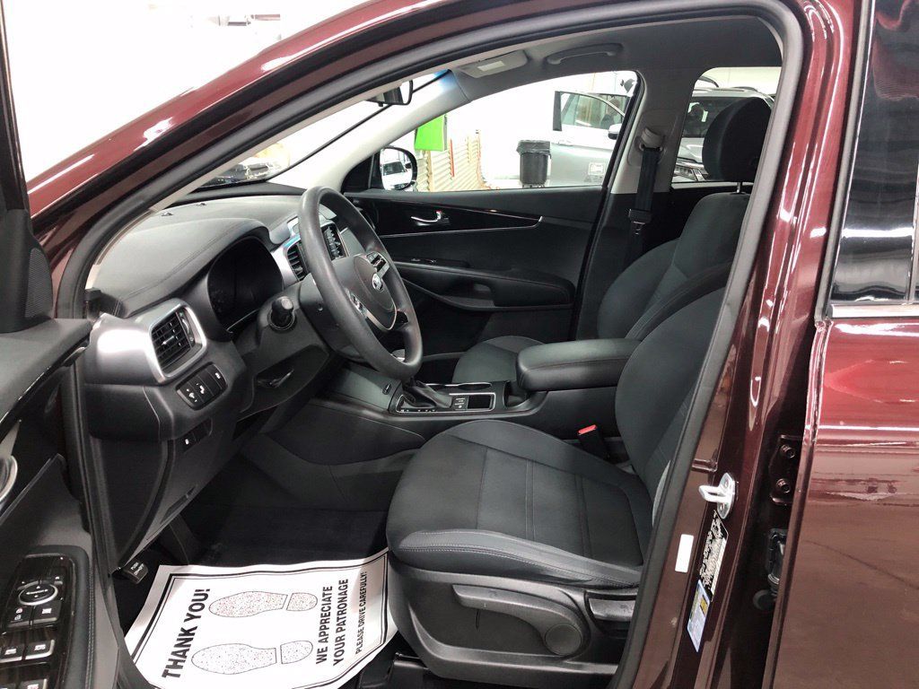 Used 2019 Kia Sorento AWD image 12