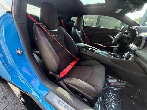 Used 2023 Chevrolet Camaro ZL1 RWD image 39