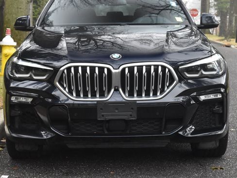 Used 2021 BMW X6 xDrive40i w/ M Sport Package image 13