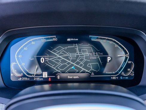 Used 2023 BMW X5 xDrive45e w/ Executive Package image 9