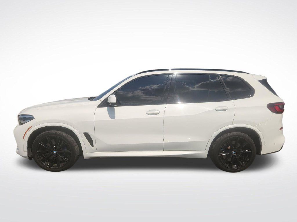 Used 2020 BMW X5 M50i AWD/4WD image 5