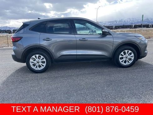 Used 2025 Ford Escape Active AWD/4WD image 2