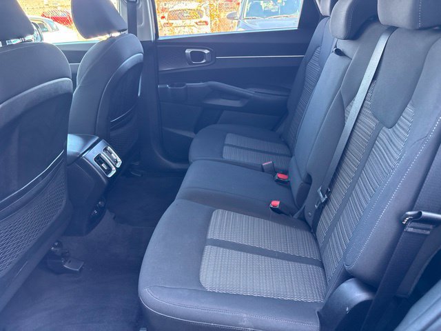 Certified 2023 Kia Sorento LX FWD image 29