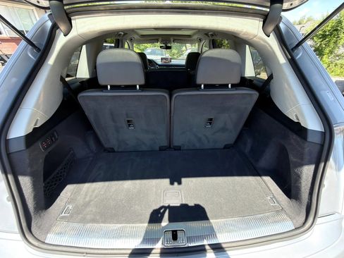 Used 2019 Audi Q7 3.0T Premium Plus w/ Premium Plus Package AWD/4WD image 19