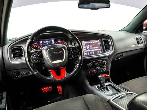 Used 2020 Dodge Charger GT RWD image 5