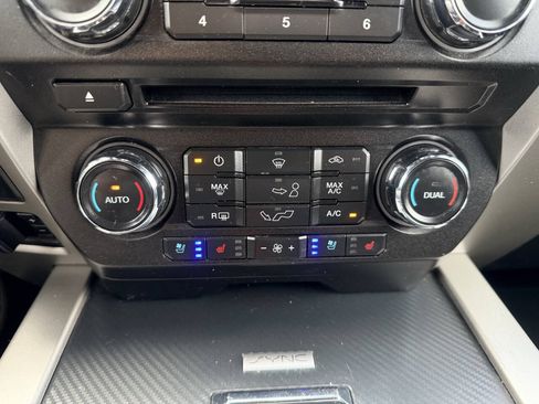 Used 2018 Ford F150 Lariat RWD image 25