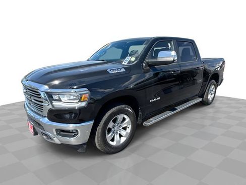 Used 2023 RAM 1500 Laramie AWD/4WD image 1
