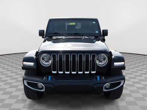 Used 2023 Jeep Wrangler Unlimited Sahara w/ Cold Weather Group AWD/4WD image 2