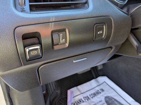 Used 2017 Chevrolet Impala LT image 17