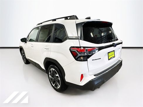 New 2025 Subaru Forester Premium image 7