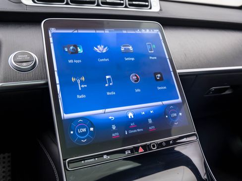 Used 2022 Mercedes-Benz S 500 4MATIC image 27