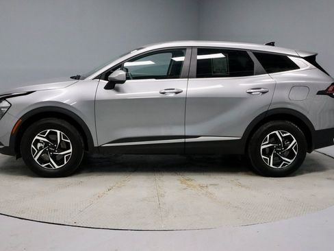 Used 2023 Kia Sportage LX image 8