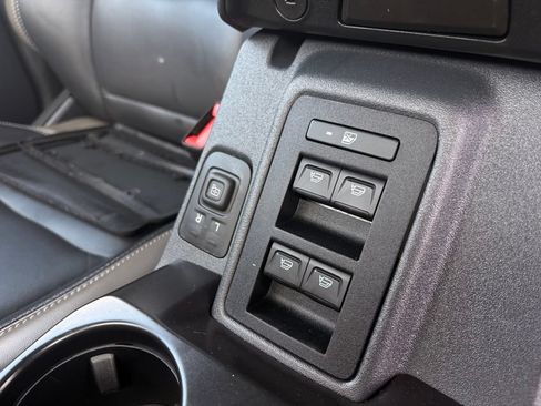 Used 2025 Ford Bronco Outer Banks AWD/4WD image 11
