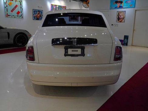 Used 2009 Rolls-Royce Phantom Sedan image 18